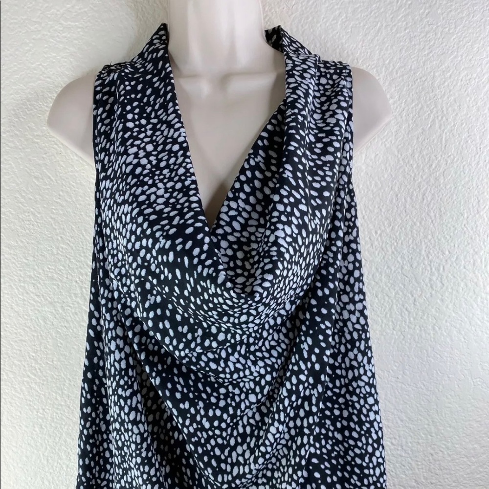 🔥SOLD🔥Michael Kors ♦️ Halter Cowl Tank - Picture 2 of 9